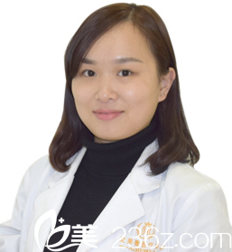 何玲