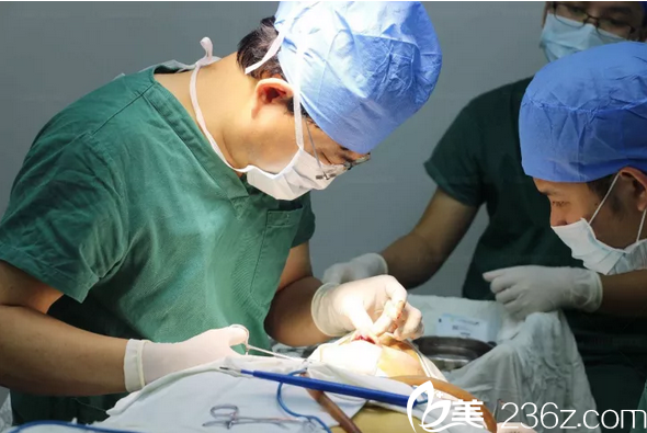 李希军院长鼻修复手术过程图 李希军院长鼻修复手术过程图