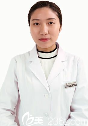 戴彩蓉医生照片