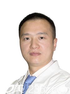 武汉美立方整形医生周龙