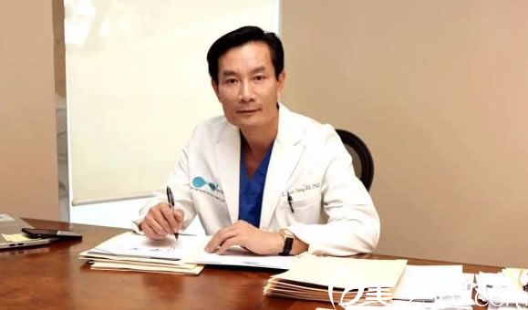 程磊博士简介 程磊博士简介