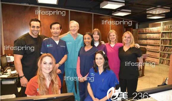 程磊博士的生命泉医疗美容 程磊博士的生命泉医疗美容