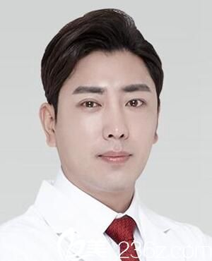 韩国iWell爱我整形外科医院金淍湖