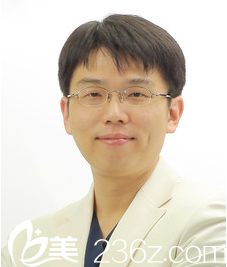 边圣洙院长 边圣洙院长