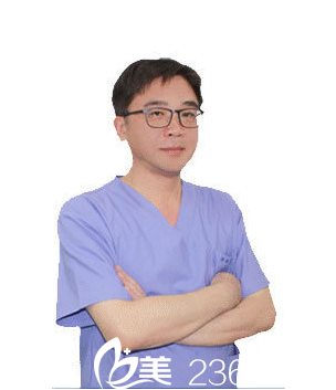 韩国眼鼻美人整形外科金基出院长 韩国眼鼻美人整形外科金基出院长