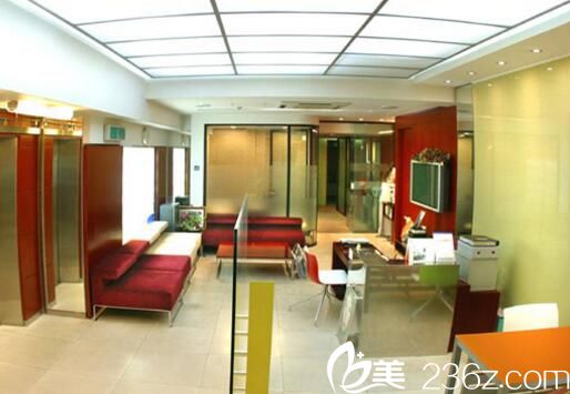 韩国optima整形外科医院大厅