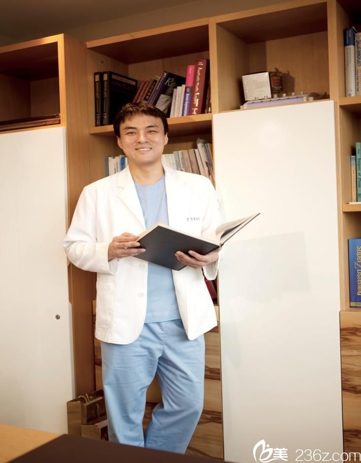 维摩整形医院院长姜在九 维摩整形医院院长姜在九