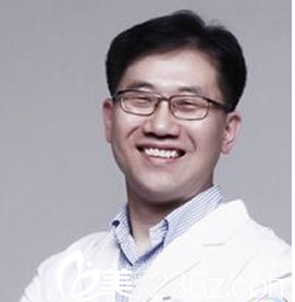 ELLIUM女性医院崔院长