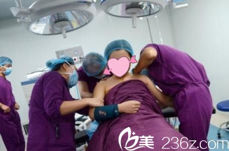 陈伟医生为我做假体隆胸手术