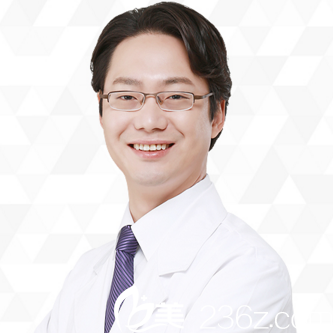 韩国奥纳比整形外科医院张哲豪院长 韩国奥纳比整形外科医院张哲豪院长