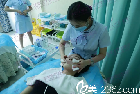 做个术前护理,减轻术后肿胀、淤青 做个术前护理,减轻术后肿胀、淤青