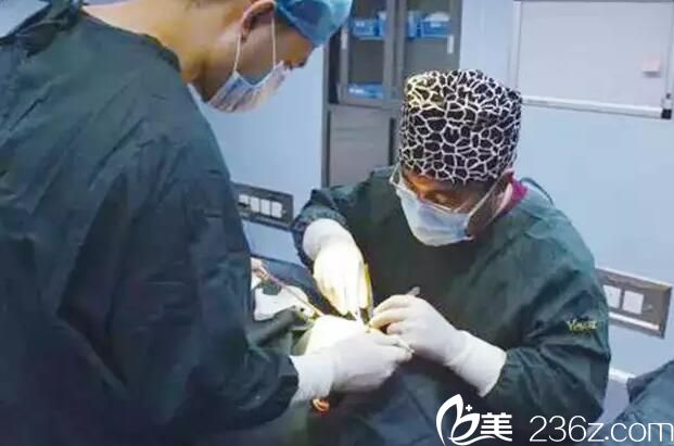 修复鼻歪斜手术过程