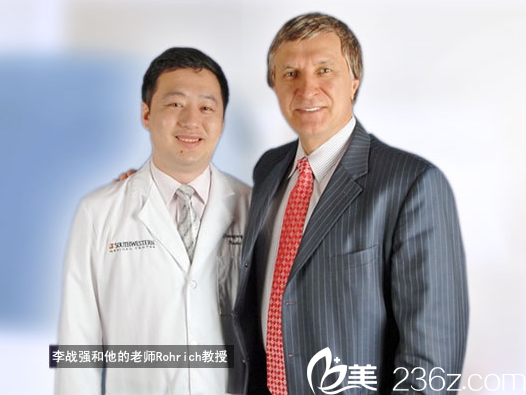 <!--<i data=20240703-sp></i>-->和他的老师Rod J. Rohrich合影 <!--<i data=20240703-sp></i>-->和他的老师Rod J. Rohrich合影