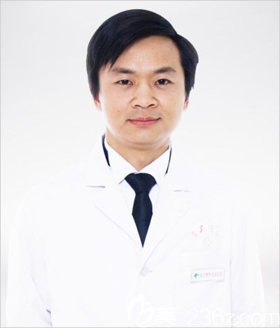 宜昌前卫整形医生李传荣 宜昌前卫整形医生李传荣