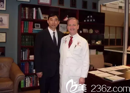 张晨院长留学期间合影 张晨院长留学期间合影