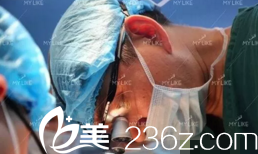 张院长手术中 张院长手术中