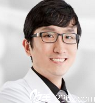 韩国首尔整形医院院长张彰夏