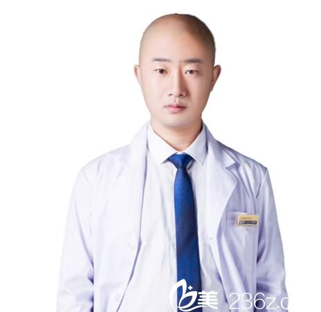 宜昌伊莱美整形医生刘志兵