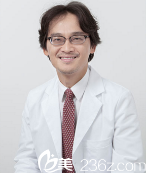 韩国PLUS整形外科院长郑载用 韩国PLUS整形外科院长郑载用