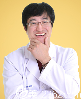 韩国LIAN整形外科医院金院长