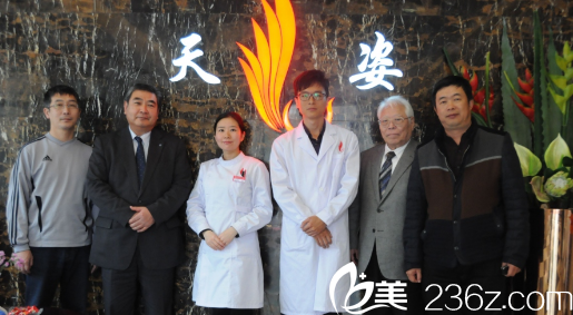 单永鹏医生合影 单永鹏医生合影