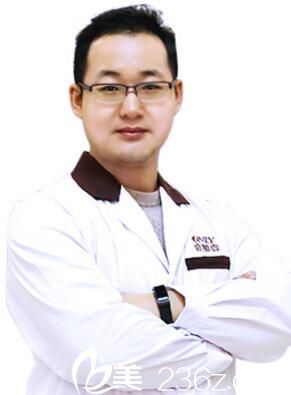 武汉壹加壹整形医生李艳东 武汉壹加壹整形医生李艳东