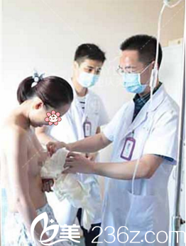 何林医生给我手术当天 何林医生给我手术当天