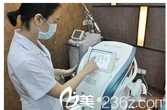 光子嫩肤术前调试设备参数