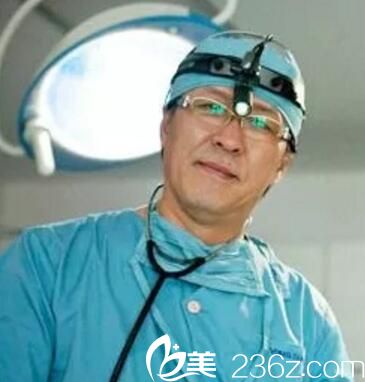 韩国江南整形外科医院院长金容燮