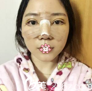 戴霞医生给我做完手术当天 戴霞医生给我做完手术当天