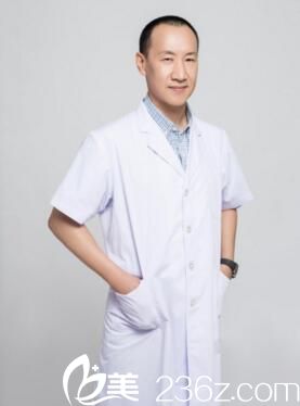 丹东富雅华医主任医师齐林