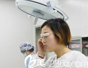 双眼皮术后即刻效果