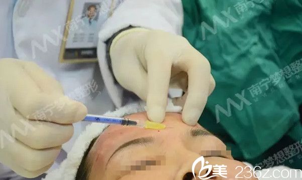 在南宁梦想做自体脂肪活细胞移植方法