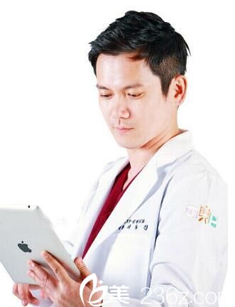 韩国JYP整形外科徐东麟 韩国JYP整形外科徐东麟