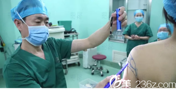 北京伊美尔幸福医院手臂吸脂画线照
