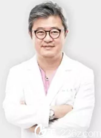 韩国本沐整形医生都镇雨 韩国本沐整形医生都镇雨