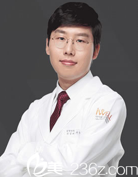 韩国爱我整形医院 徐承调