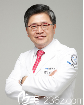 韩国天空整形外科 金城浩院长
