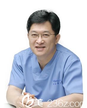 韩国美PLUS整形医院代表院长崔尚默 韩国美PLUS整形医院代表院长崔尚默