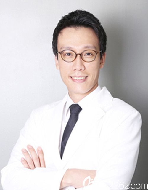 韩国诺宝丝整形外科医院院长梁镇一 韩国诺宝丝整形外科医院院长梁镇一