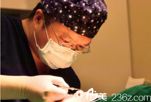 韩国奥斯卡面部吸脂手术