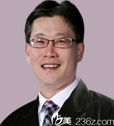 韩国TheOne综合整形医院院长 韩国TheOne综合整形医院院长