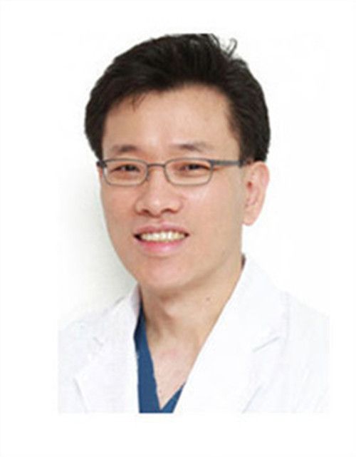 韩国伍人整形外科院长魏成润 韩国伍人整形外科院长魏成润