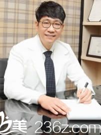 韩国青春整形外科医院姜画神院长照片