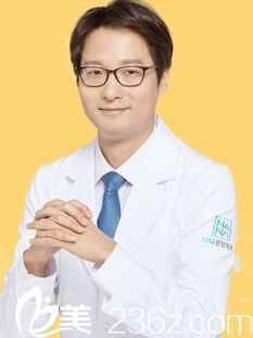 韩国娜娜整形外科医院院长金亨俊