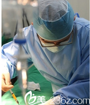 金贤秀工作照 金贤秀工作照