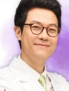 韩国丽丝整形外科金聖洙院长 韩国丽丝整形外科金聖洙院长