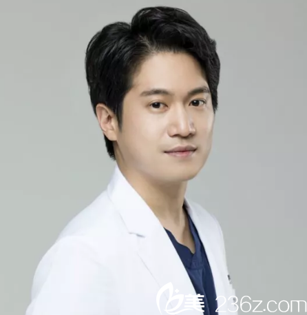 韩国TAILOR整形医院卓佑炫院长