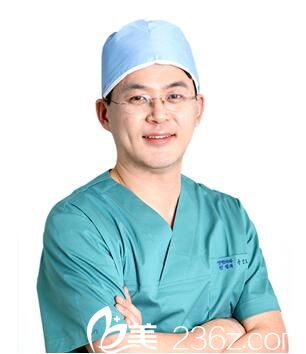 韩国UNIMEDI整形外科尹仁模