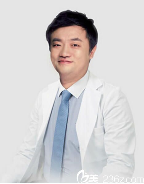 韩国星期八整形医院代表院长鲁峰一 韩国星期八整形医院代表院长鲁峰一